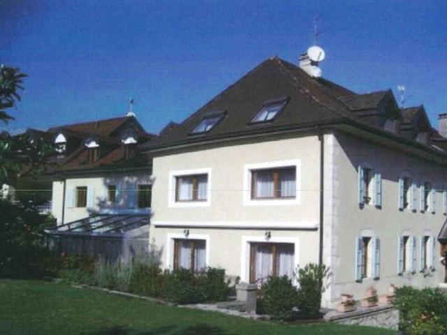 Эксклюзивная вилла рядом с гольф-клубом в Дивон-ле-Бан