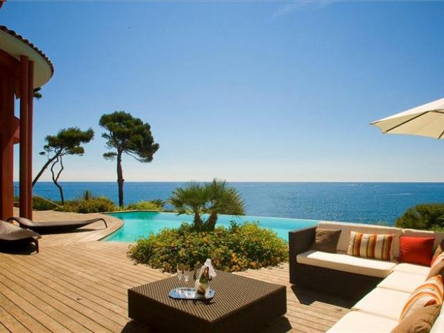 Новая вилла на первой линии моря, Cap d’Antibes